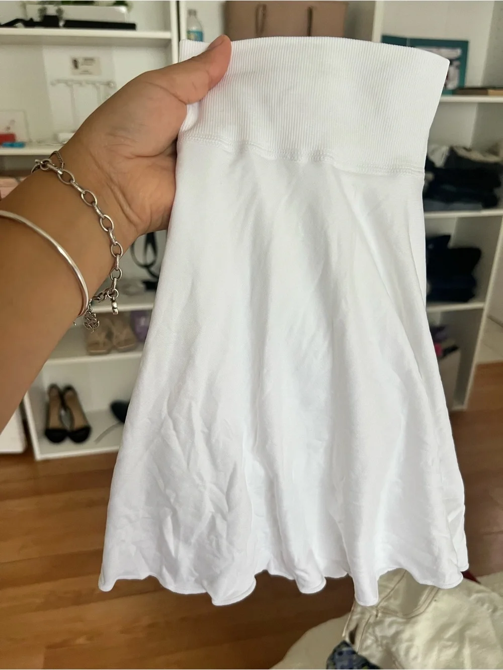 ALO Yoga lightweight white